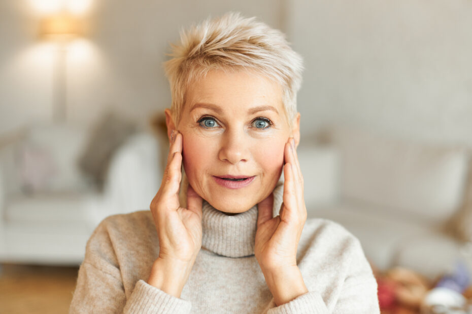 visage femme âgée